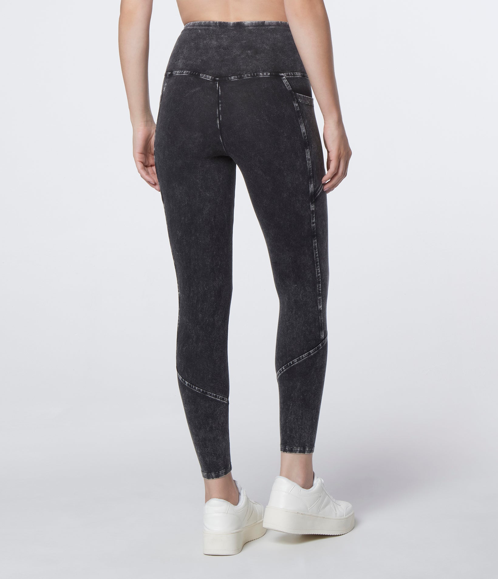 7/8 High Rise Mineral Wash Legging