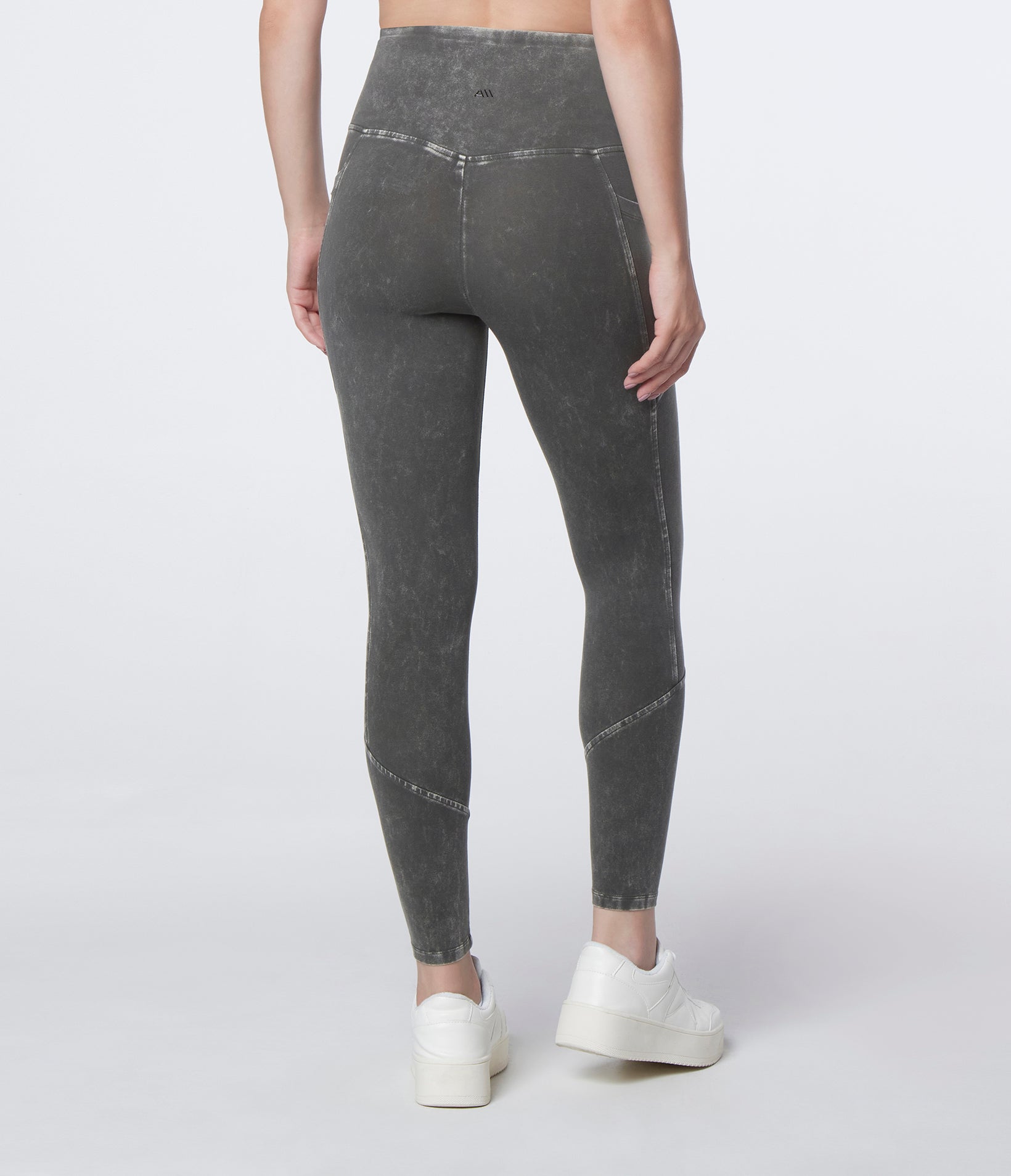 7/8 High Rise Mineral Wash Legging